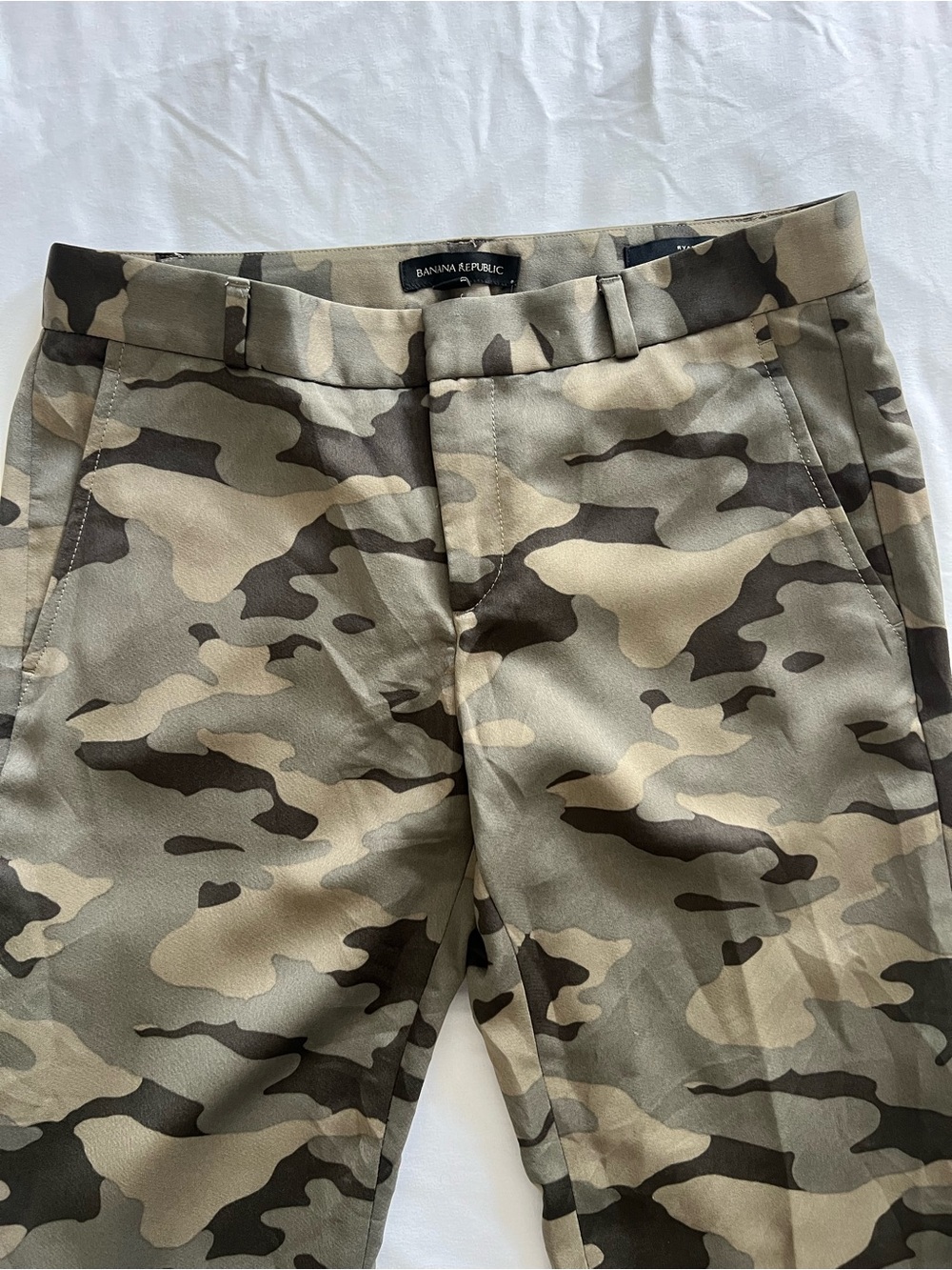 Banana Republic Ryan Chinos in Olive and Tan Camo